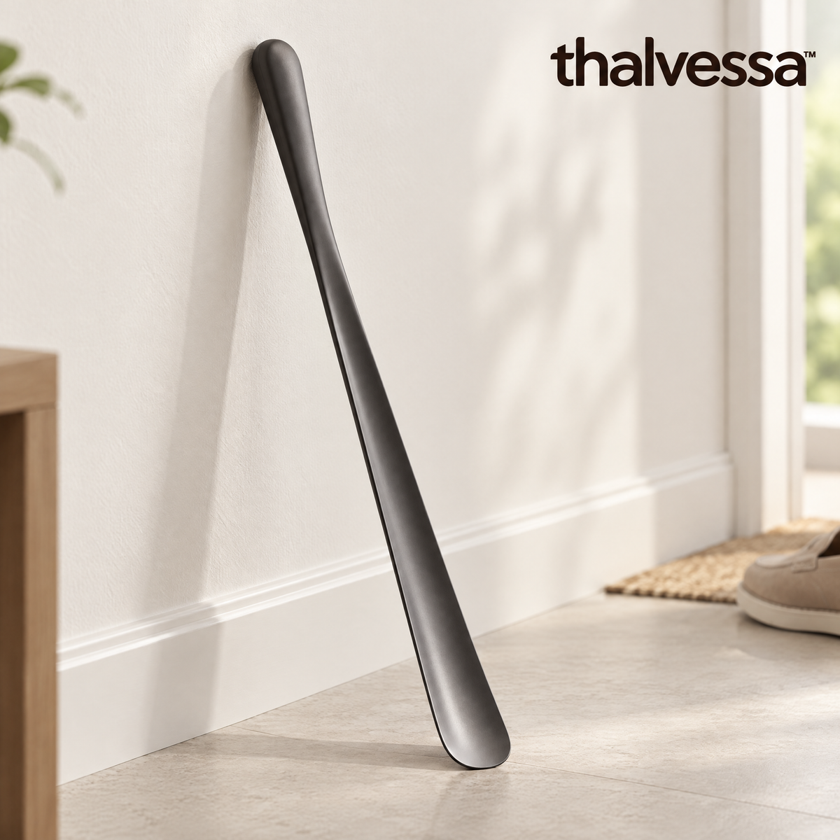 Thalvessa™ Matte Black Shoe Horn